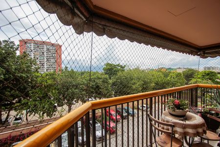 Apartamento à venda com 90m², 2 quartos e 1 vaga