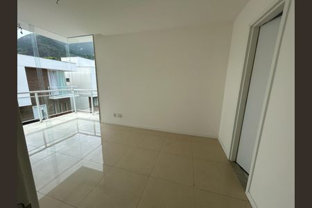 Casa à venda com 4 quartos, 124m² em Freguesia (Jacarepaguá), Rio de Janeiro