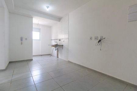 Sala e Cozinha de apartamento para alugar com 2 quartos, 37m² em Artur Alvim, São Paulo