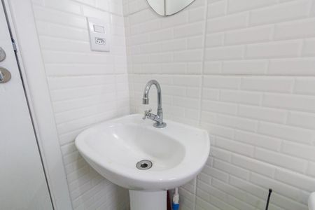 Apartamento para alugar com 37m², 2 quartos e sem vagaBanheiro