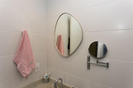 Apartamento à venda com 65m², 2 quartos e 1 vagaBanheiro da Suíte