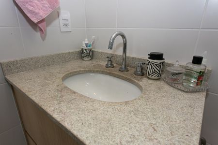 Apartamento à venda com 65m², 2 quartos e 1 vagaBanheiro da Suíte