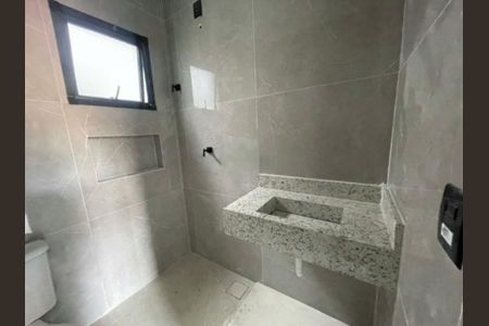 Casa à venda com 3 quartos, 185m² em Vila Carrão, São Paulo