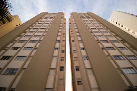 Apartamento para alugar com 83m², 3 quartos e 1 vaga Apartamento para alugar com 83m², 3 quartos e 1 vagaFachada