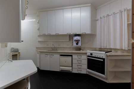Casa para alugar com 160m², 2 quartos e 2 vagas Casa para alugar com 160m², 2 quartos e 2 vagasCozinha