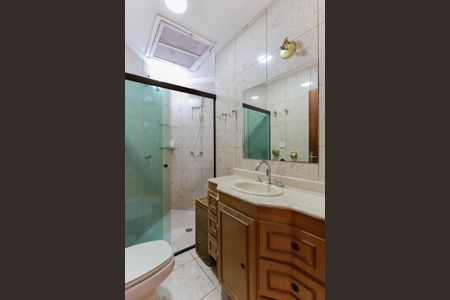 Casa para alugar com 160m², 2 quartos e 2 vagas Casa para alugar com 160m², 2 quartos e 2 vagasBanheiro da suíte