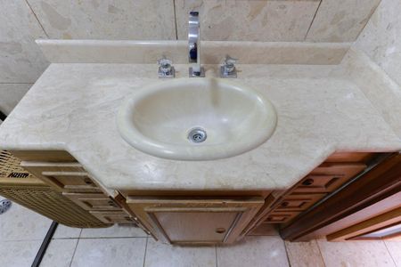 Casa para alugar com 160m², 2 quartos e 2 vagas Casa para alugar com 160m², 2 quartos e 2 vagasBanheiro da suíte