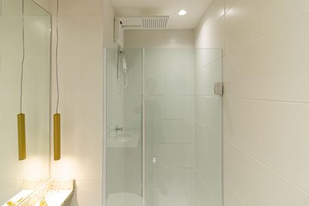 Apartamento para alugar com 24m², 1 quarto e sem vaga Apartamento para alugar com 24m², 1 quarto e sem vagaBanheiro da Suíte