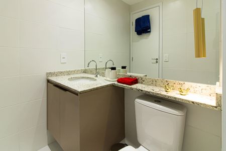 Apartamento para alugar com 24m², 1 quarto e sem vaga Apartamento para alugar com 24m², 1 quarto e sem vagaBanheiro da Suíte
