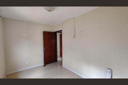 Quarto 2 de apartamento para alugar com 2 quartos, 51m² em Parque Sao Francisco, Ferraz de Vasconcelos