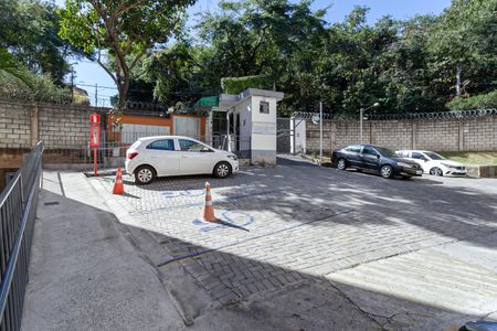 Apartamento para alugar com 45m², 2 quartos e 1 vaga Apartamento para alugar com 45m², 2 quartos e 1 vagaEntrada