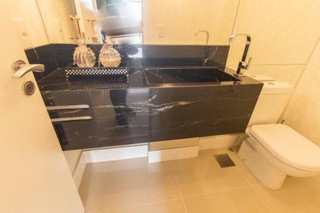 Apartamento para alugar com 164m², 3 quartos e 3 vagas Apartamento para alugar com 164m², 3 quartos e 3 vagasLavabo