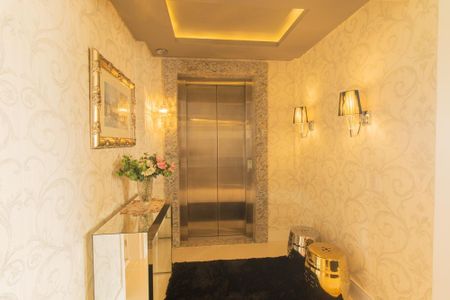 Apartamento para alugar com 164m², 3 quartos e 3 vagas Apartamento para alugar com 164m², 3 quartos e 3 vagasHall de entrada