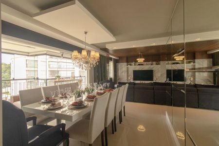 Apartamento para alugar com 164m², 3 quartos e 3 vagas Apartamento para alugar com 164m², 3 quartos e 3 vagasSala de Jantar