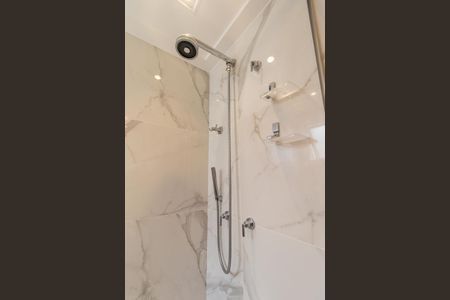 Apartamento para alugar com 164m², 3 quartos e 3 vagas Apartamento para alugar com 164m², 3 quartos e 3 vagasBanheiro da Suíte 2