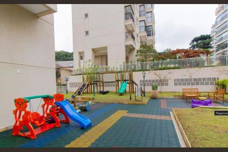 Apartamento para alugar com 164m², 3 quartos e 3 vagas Apartamento para alugar com 164m², 3 quartos e 3 vagasÁrea comum - Playground