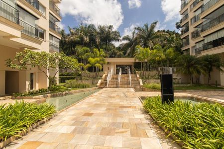 Apartamento para alugar com 164m², 3 quartos e 3 vagas Apartamento para alugar com 164m², 3 quartos e 3 vagasÁrea externa