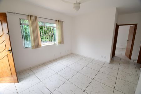 Casa para alugar com 279m², 7 quartos e 6 vagasSala