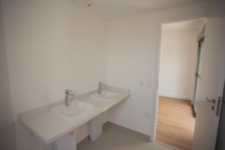 Apartamento à venda com 136m², 3 quartos e 2 vagasBANHEIRO DA SUÍTE 1