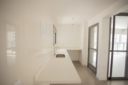 Apartamento à venda com 136m², 3 quartos e 2 vagasSALA E COZINHA