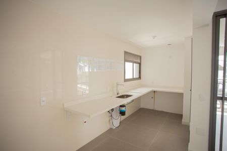 Apartamento à venda com 136m², 3 quartos e 2 vagasSALA E COZINHA