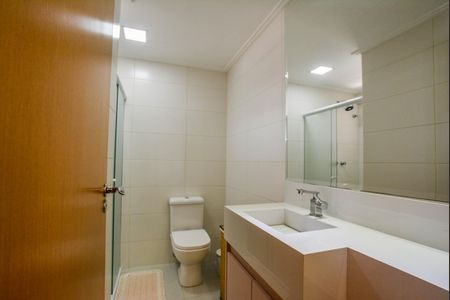 Apartamento à venda com 97m², 3 quartos e 2 vagas Apartamento à venda com 97m², 3 quartos e 2 vagasBanheiro Social