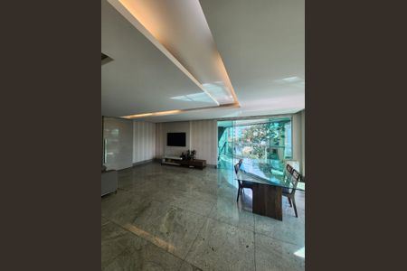 Apartamento para alugar com 4 quartos, 165m² em Pampulha, Belo Horizonte