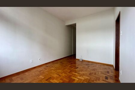 Sala  de apartamento para alugar com 1 quarto, 55m² em Funcionários, Belo Horizonte