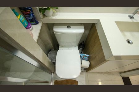 Apartamento à venda com 70m², 3 quartos e 1 vaga Apartamento à venda com 70m², 3 quartos e 1 vagaBanheiro