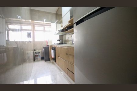 Apartamento à venda com 70m², 3 quartos e 1 vaga Apartamento à venda com 70m², 3 quartos e 1 vagaCozinha e Área de Serviço