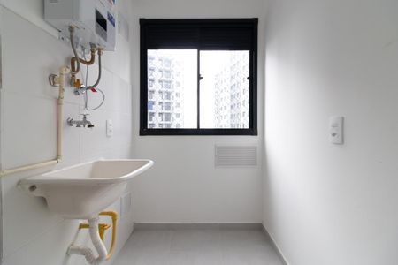 Apartamento para alugar com 38m², 2 quartos e sem vagaCozinha e Área de Serviço