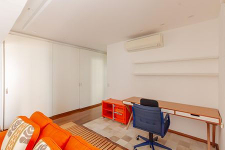 Apartamento à venda com 82m², 1 quarto e 2 vagas Apartamento à venda com 82m², 1 quarto e 2 vagasSala