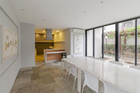 Apartamento à venda com 82m², 1 quarto e 2 vagas Apartamento à venda com 82m², 1 quarto e 2 vagasÁrea comum - Salão de festas