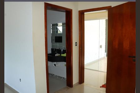 Casa de condomínio para alugar com 198m², 4 quartos e 2 vagasSala