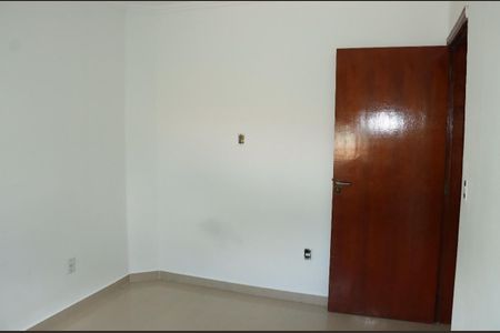 Casa de condomínio para alugar com 198m², 4 quartos e 2 vagasQuarto