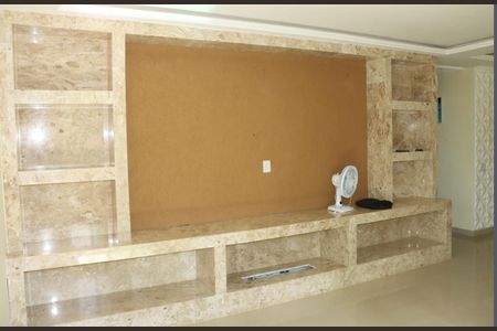 Sala de casa de condomínio para alugar com 4 quartos, 198m² em Água Espraiada, Cotia