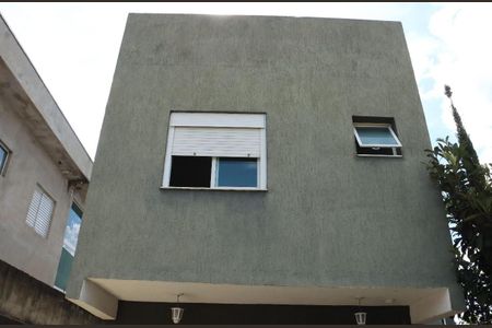 Casa de condomínio para alugar com 198m², 4 quartos e 2 vagasFachada