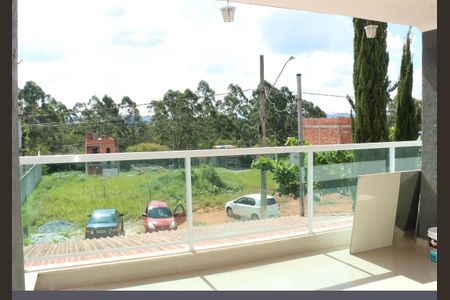 Casa de condomínio para alugar com 198m², 4 quartos e 2 vagasVaranda