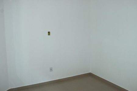 Casa de condomínio para alugar com 198m², 4 quartos e 2 vagasQuarto