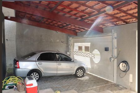 Casa de condomínio para alugar com 198m², 4 quartos e 2 vagasGaragem