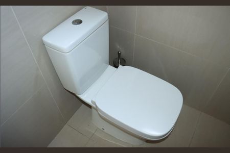 Casa de condomínio para alugar com 198m², 4 quartos e 2 vagasBanheiro