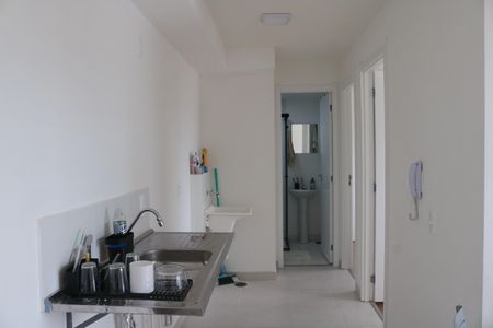 Sala de apartamento para alugar com 2 quartos, 34m² em Parque Industrial Tomas Edson, São Paulo