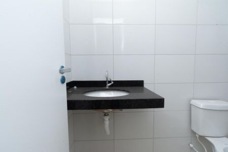 Apartamento à venda com 71m², 2 quartos e 1 vaga Apartamento à venda com 71m², 2 quartos e 1 vagaBanheiro da Suíte