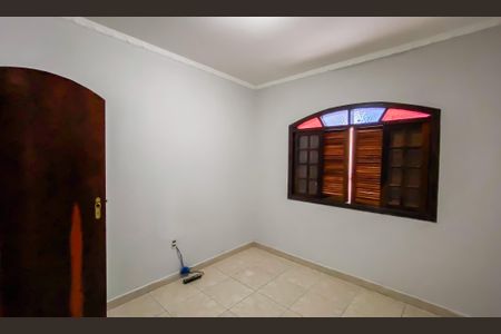 Casa para alugar com 240m², 3 quartos e 2 vagas