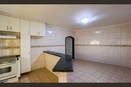 Casa para alugar com 240m², 3 quartos e 2 vagas