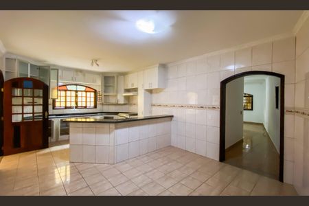 Casa para alugar com 240m², 3 quartos e 2 vagas