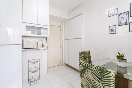 Apartamento para alugar com 74m², 2 quartos e 1 vagaCozinha