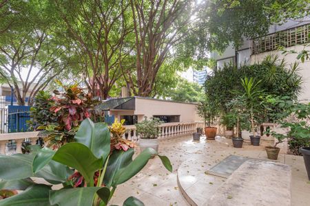 Apartamento para alugar com 74m², 2 quartos e 1 vagaÁrea comum