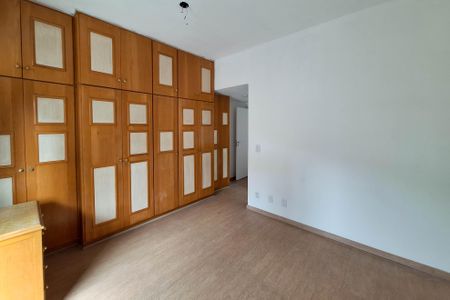 Apartamento à venda com 120m², 3 quartos e 2 vagasSuíte 1
