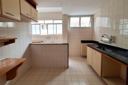 Apartamento à venda com 120m², 3 quartos e 2 vagasCozinha